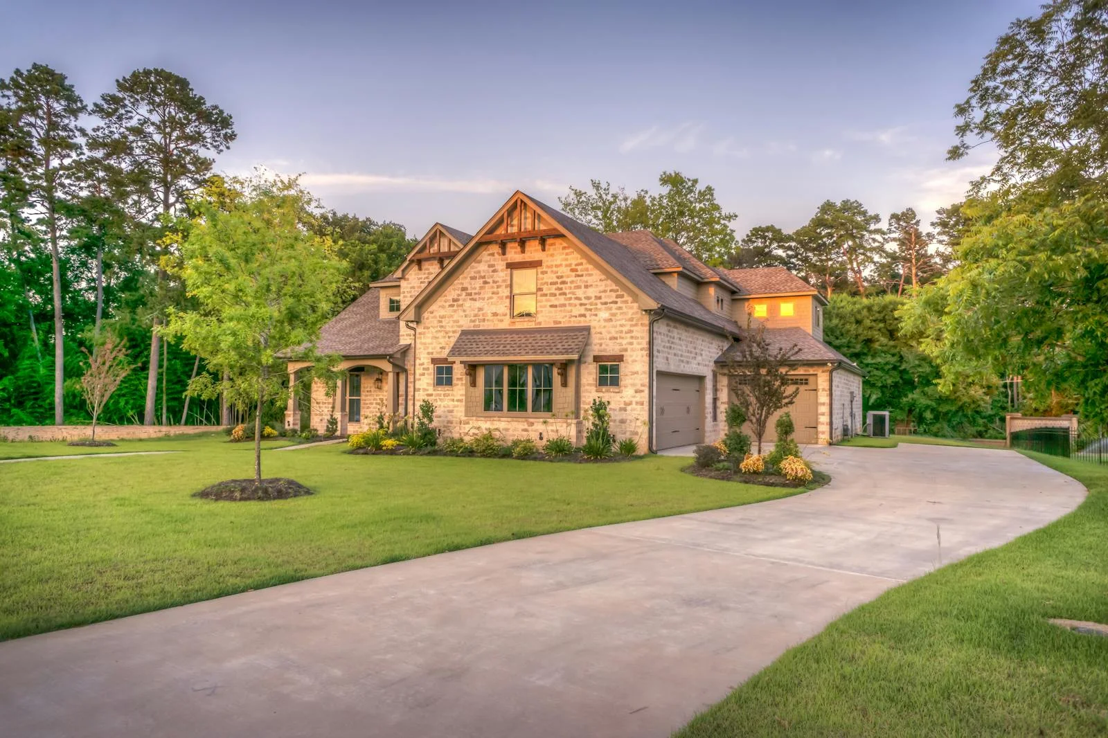 Airbnb Host Cancellation Fees: What It Actually Costs to Cancel a Guest