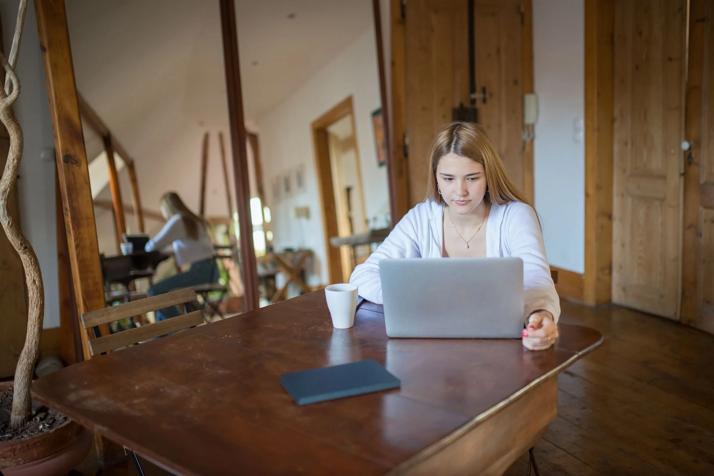 Airbnb Review Removal: What Actually Gets Taken Down