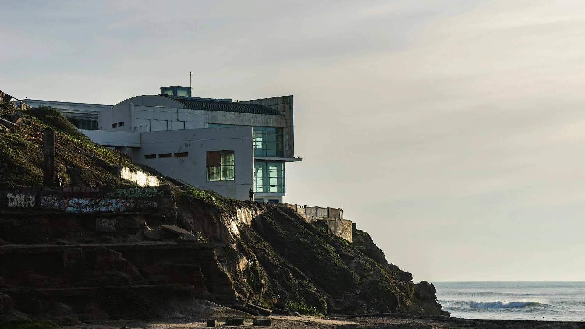 Vrbo vs. Airbnb Host Fees: Why the Numbers Are Closer Than They Look